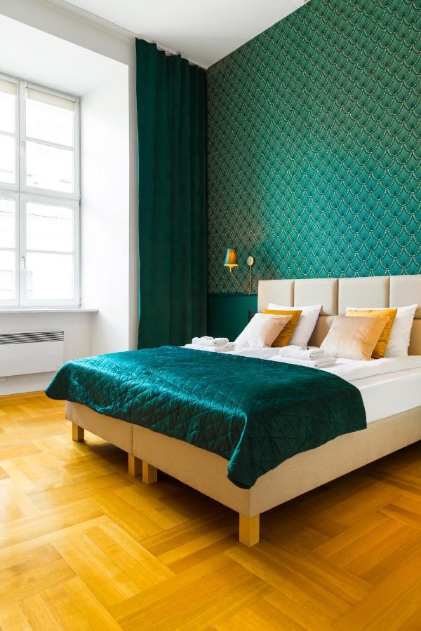 Glamorous Apartment In Heart Of Old Town Cracovia Esterno foto