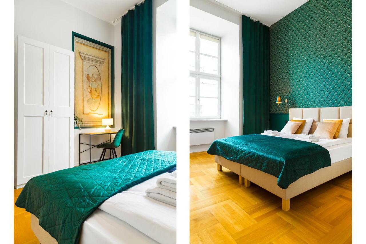 Glamorous Apartment In Heart Of Old Town Cracovia Esterno foto