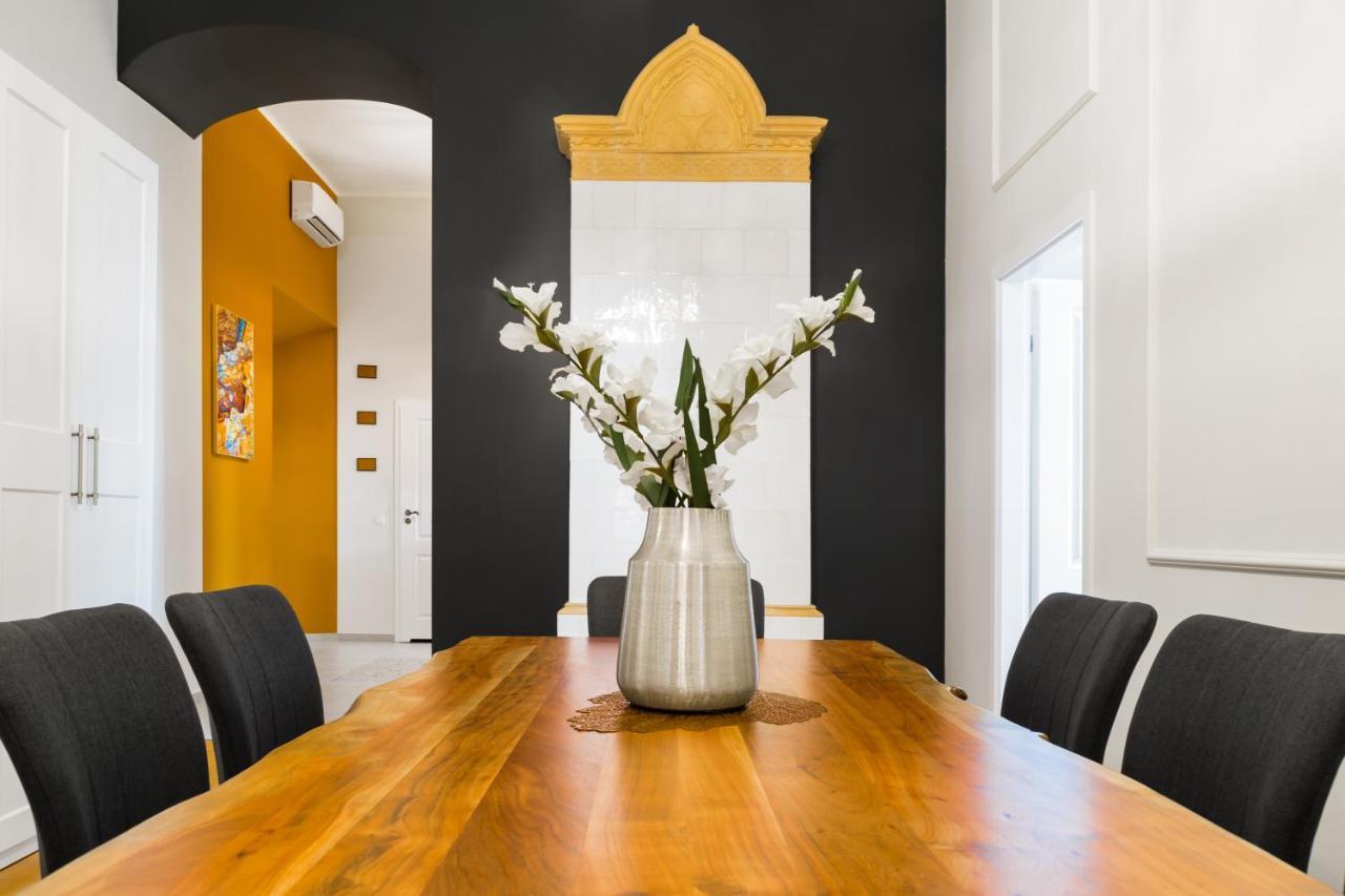 Glamorous Apartment In Heart Of Old Town Cracovia Esterno foto